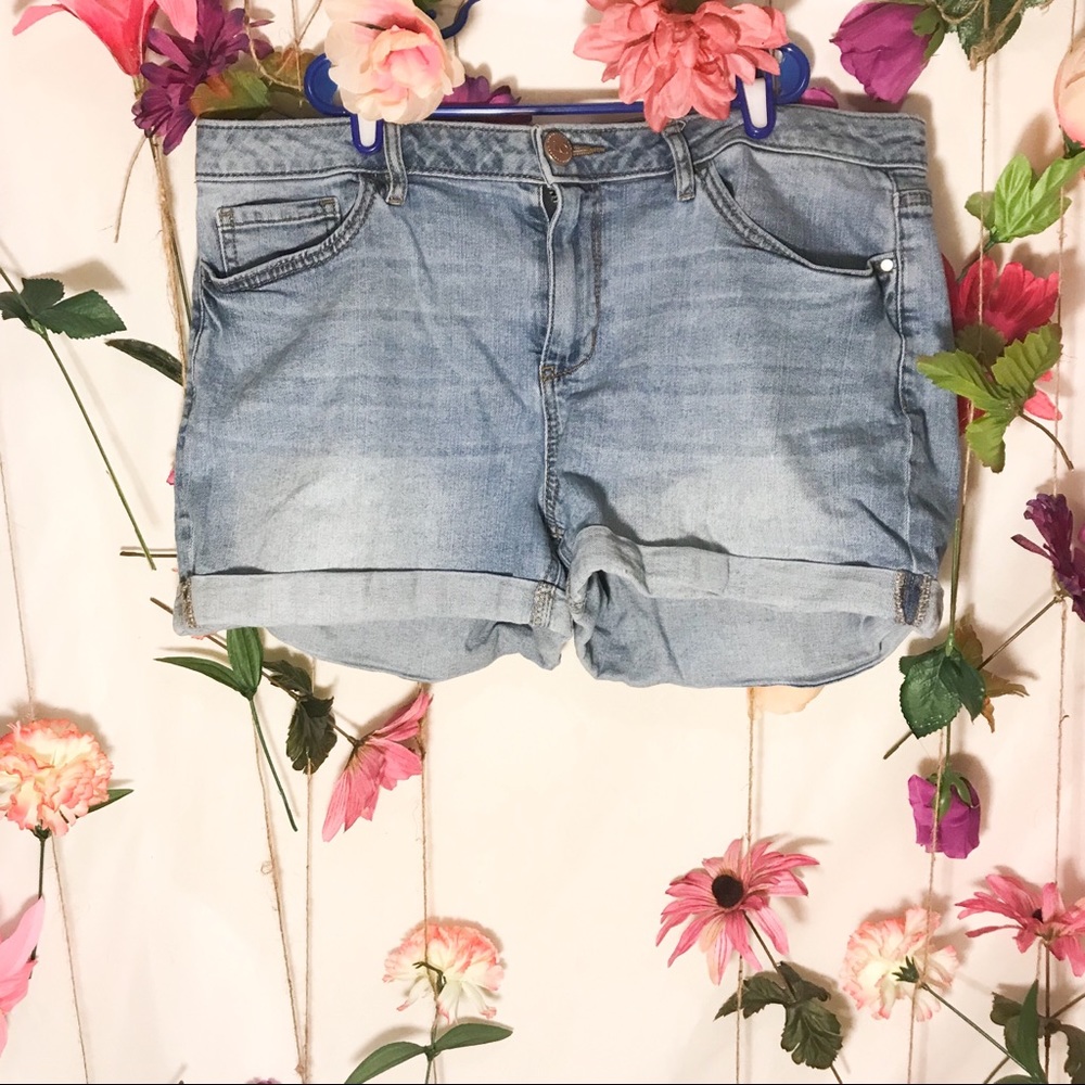 Lauren Conrad Jean Shorts Size 14